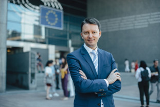 Un român negociază bugetul UE pentru următorii șapte ani - Siegfried Mureșan: „Debirocratizarea accesării fondurilor europene este obligatorie”