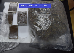 Drogurile erau introduse în ţară de un italian şi vândute în Oradea - Traficanţi de droguri arestaţi