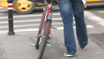 ​Pietoni și bicicliști sancționați