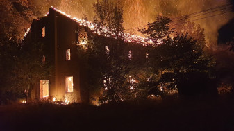 ​Incendiu violent în Valea lui Mihai - Fabrica de tutun, făcută scrum