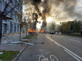 Bombardamentele ruseşti asupra oraşelor din Ucraina - Crime de război