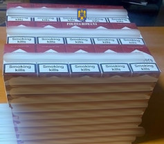 Cinci persoane au fost reţinute, mii de pachete de ţigări confiscate - Percheziţii în Bihor