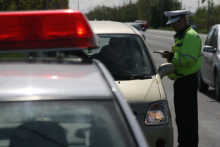 Poliţiştii au testat peste 1.900 de şoferi pentru alcool sau droguri - Filtre pe şoselele din Bihor