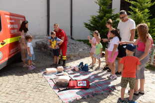 Exerciţii demonstrative, ateliere pentru copii sau prezentarea tehnicii de luptă - Ziua Pompierilor, marcată la Oradea