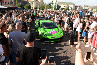 Bolizi de lux în Piața Unirii - „Goat Rally” a ajuns la Oradea