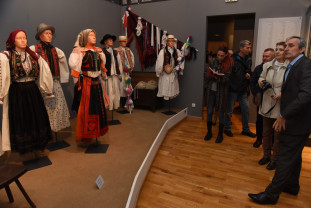 A fost inaugurată Secția de etnografie a Muzeului Țării Crișurilor  - Toate „motoarele”, în funcţiune