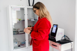 Salvați Copiii România ajută Cabinetul medical din Nucet - Dotat cu echipamente moderne