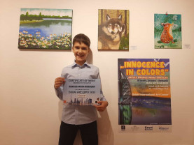 Două expoziții internaționale de pictură la doar 10 ani - „Innocence in colors”