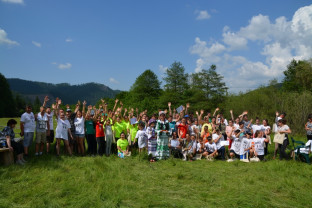 Sâmbătă, pe Valea Iadei - Ziua Liliacului Carpatin