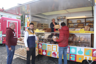 Food truck-urile „DE BIHOR” și-au început aventura - Tradiție cu dichis