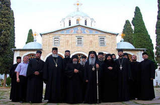 Un pelerinaj la Sfântul Munte Athos - La schitul Prodromu - Ambasada religioasă a României