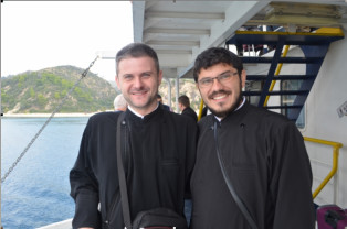 Un  pelerinaj la Muntele Athos - Cum se leagă o mânăstire athonită de Liceul din Beiuș