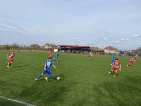 Gloria Lunca Teuz Cermei - FC Bihor 0-2 (0-1) - Continuă invincibilitatea ”roș-albaștrilor”