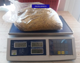 Valea lui Mihai: - Tutun fără acte, confiscat de poliţişti