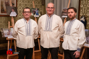 La sediul Ambasadei României din Praga  - Expoziția fotografilor orădeni