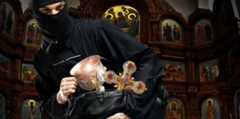 Cel puţin 11 lăcaşuri de cult au fost prădate - Reţinuţi pentru furturi din biserici