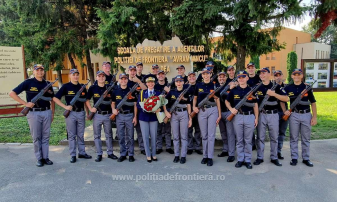 La Şcoala „Avram Iancu” Oradea - O nouă serie de elevi a depus jurământul militar
