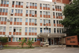 Aerul condiţionat este foarte 'rarefiat' - Spitalele orădene îşi primesc pacienţii cu... căldură