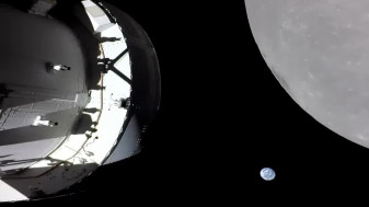 Capsula Orion a misiunii Artemis a ajuns în dreptul Lunii - Imagini din spaţiu cu Terra
