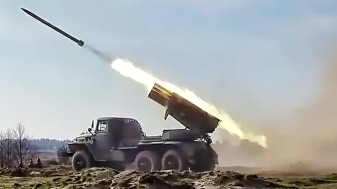 Armata rusă se apropie de Kiev - Au loc atacuri cu rachete