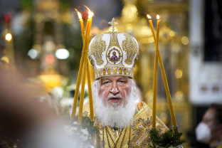 Patriarhul Kiril afuriseşte Occidentul şi predică sfârşitul lumii - Nebunie atomică la Moscova
