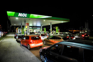 Guvernul ungar renunță la plafonarea prețurilor  - Penurie de carburanţi