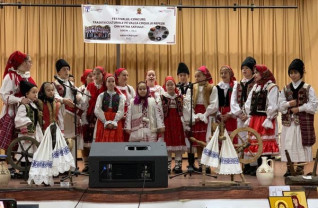 „Tradiții culturale pe Valea Crișului Repede. Din vatra satului” - Festival-concurs la Vadu Crişului