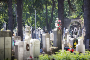 Cimitirul Municipal - Program prelungit de Ziua Morților