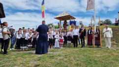 La Biserica de Lemn din localitatea Hotar - A fost sărbătorită Ziua Drapelului