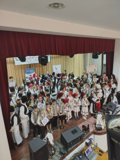 Concurs interjudețean de promovare a tradițiilor populare la Vadu Crişului - „Din vatra satului”, la ediţia a IX-a