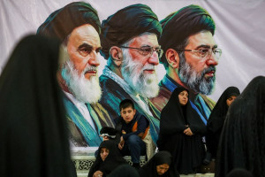 Iranul, în alertă maximă pentru funeraliile ayatollahului Ali Khamenei - Doliu, amenințări și răzbunare