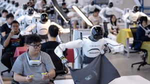 Roboții umanoizi trebuie să demonstreze că sunt produse viabile din punct de vedere economic - Test dificil la Beijing