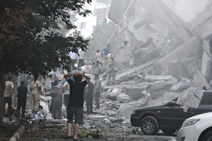 Mii de oameni au fugit din Teheran după începerea atacurilor israeliene - Sub teroarea bombardamentelor