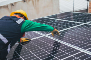 ANAF a sesizat Parchetul în cazul unei rețele transfrontaliere de evaziune și spălare de bani - Tunul fotovoltaice