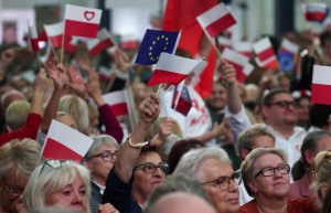 Polonia anunță descoperirea unei posibile încercări de interferență străină - Alegeri amenințate din exterior