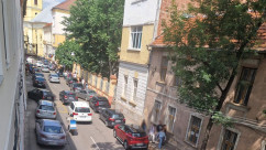 Orașul-vitrină: cum se trăiește în spatele fațadelor „reabilitate” ale Oradei - O scrisoare deschisă de pe strada Jean Calvin