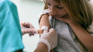Studiu Lancet. Din cauza scăderii vaccinării, milioane de copii, în pericol