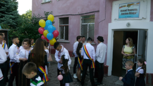 Presiuni asupra școlilor cu predare în limba română din Transnistria - Separatiștii invitați spre Europa