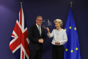 Regatul Unit va încheia un acord cu UE - Desfac din chingile Brexit