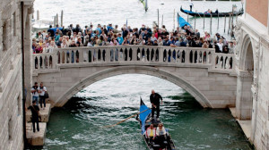 Grupuri de turiști de maximum 25 de persoane - Restricţii la Veneţia